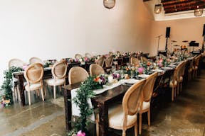 Urban Industrial Studio Oasis - Image 8