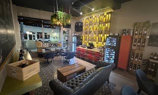 Wynwood spot - wine bar concept - Image 0