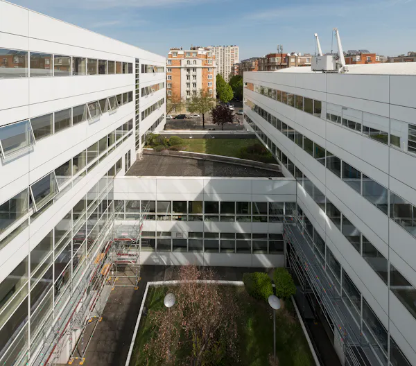 Batiment Institutionnel - Image 1