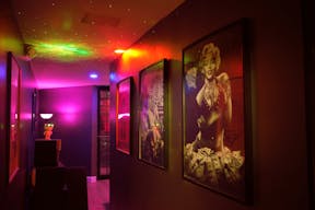 Capturing Creativity: A Photography and Recording Studio - Image 9