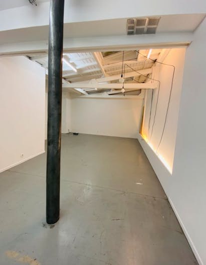 pop up store, vast and bright Haut Marais Paris - Image 4