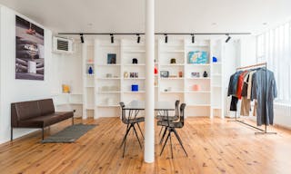 Charming Workshop / Showroom for Rent - Paris Le Marais - Image 4