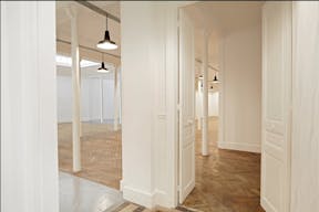 Premium Space In R�publique - Image 22