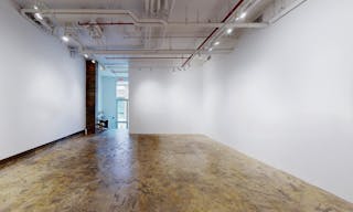 Street Level Chelsea Gallery with Outdoor Terrace - Image 0