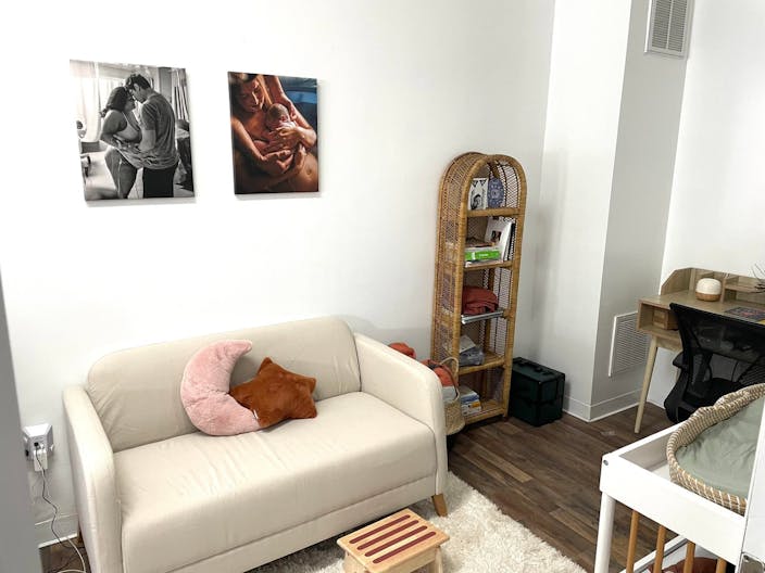 Private office for professionals that support expecting and new families in the Hudson Valley - Image 4