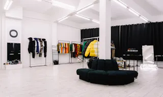 Showroom en plein coeur de Paris 10ème - Image 2