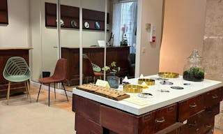 Quaint Parisian Studio Gallery - Image 2