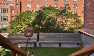 Mediterranean House with Rooftop Patio - Image 12