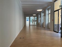 Versatile Space in Berlin Mitte: Your Pop-Up, Event, or Office Awaits! - Image 4
