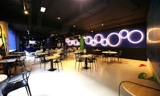 Pop-Up Store for Rent - Louvre Museum - Image 5