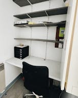 Boutique Éphémère à quelques pas de la Tour Eiffel - Avenue Rapp. - Image 4