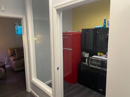 Astoria NYC Pop-Up & Content Studio | Private Office for Shoots & Brand Use - Image 17