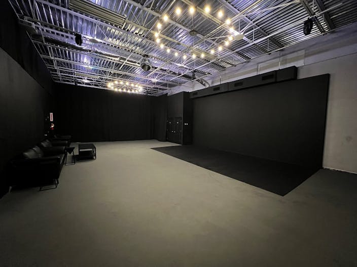 Very Private Film and Event Studio In Hialeah - Image 0