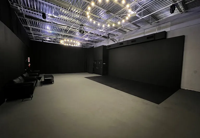 Very Private Film and Event Studio In Hialeah - Image 0