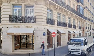 Corner Boutique - Prime Area - Triangle d'Or - Image 3