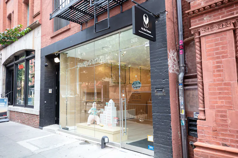 Fashion Space Pop Up Store - Image 1
