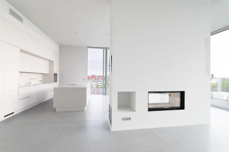 Soiree Rooftop with Skyline View - Image 4
