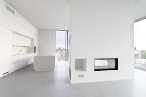 Soiree Rooftop with Skyline View - Image 4