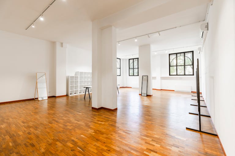 Luminoso Showroom e Spazio espositivo di 125 mq sui Navigli - Image 3