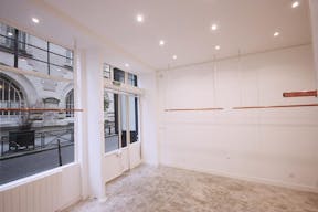 Rue Debelleyme beautiful Boutique Ephémère - Image 4