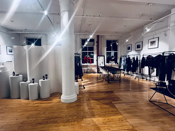 Beautiful Showroom Space in Heart of SoHo - Image 0