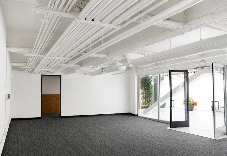 Modern Whitebox Space in Fisherman’s Wharf - Image 4