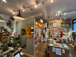 Pop-Up Perfect Space in Williamsburg – Shared with Trendy Bonsai Shop - Image 13