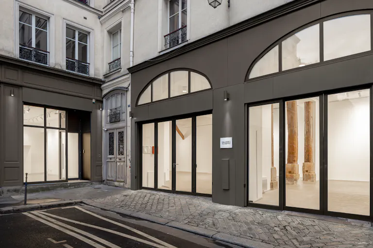 LARGE GALLERY IN ARTS & METIERS - Image 0