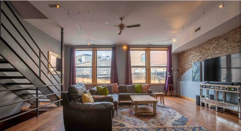 Artsy & Homey Wicker Park Loft - Image 0