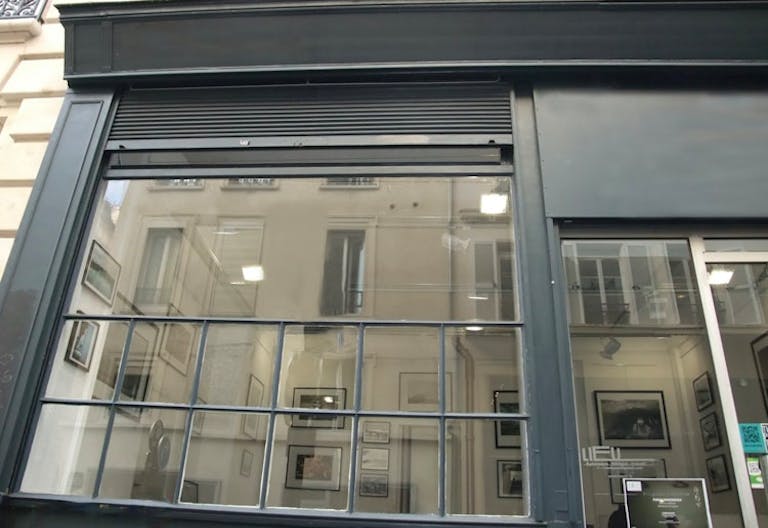 Rue Petites Ecuries Paris Pop Up Boutique - Image 3