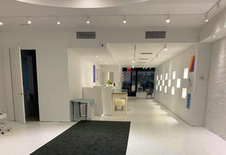 Luxury Boutique in the Heart of the West Village - Image 4