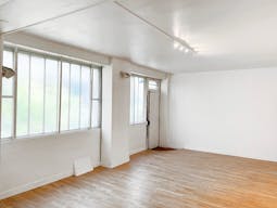 Elegant Space in Oberkampf - Image 5