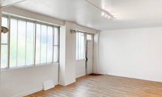 Elegant Space in Oberkampf - Image 5