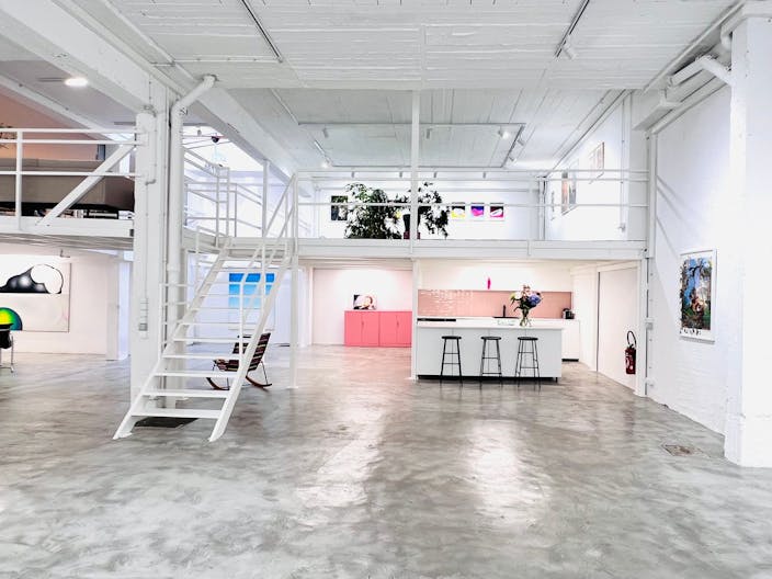 Ancien atelier devenu espace d'art au c?ur du Port de Nice - Image 1