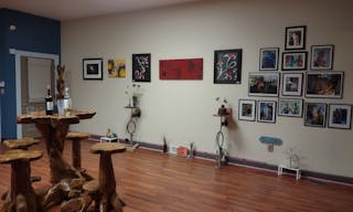 Lakeview / Roscoe Village Art Gallery Space in Chicago - Image 1