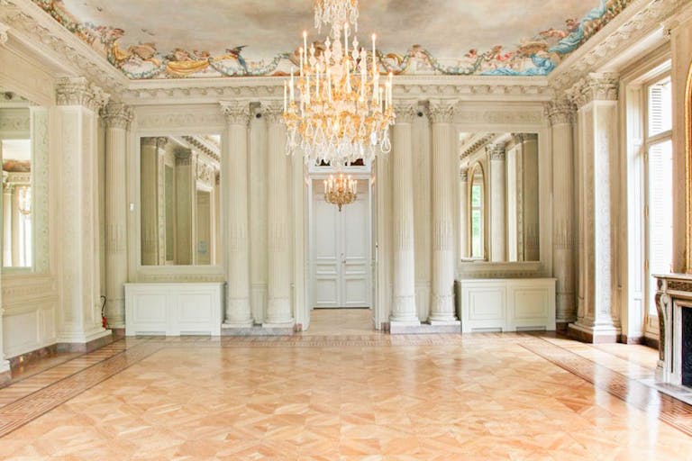 Historic Showrooms in Etoile - Image 0