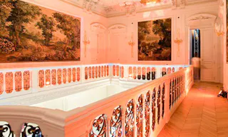 Historic Showrooms in Etoile - Image 5