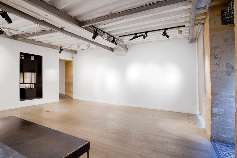 Classic Showroom in Palais Royal - Image 3