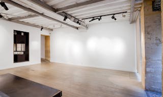 Classic Showroom in Palais Royal - Image 3