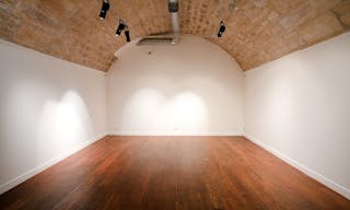 Classic Showroom in Palais Royal - Image 14