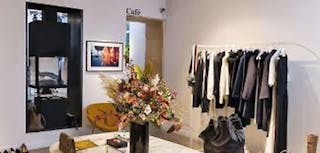 Classic Showroom in Palais Royal - Image 16