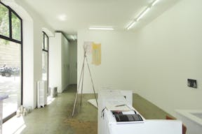 Modern Pop-Up Space in Le Marais - Image 0