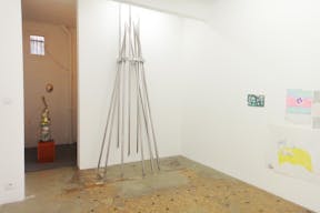 Modern Pop-Up Space in Le Marais - Image 4