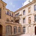 Bright & Spacious Gallery in Historical Le Marais