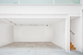 Elegant Showroom in Busy Le Marais - Image 1