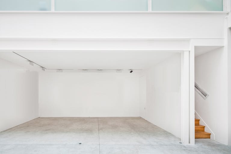 Elegant Showroom in Busy Le Marais - Image 1