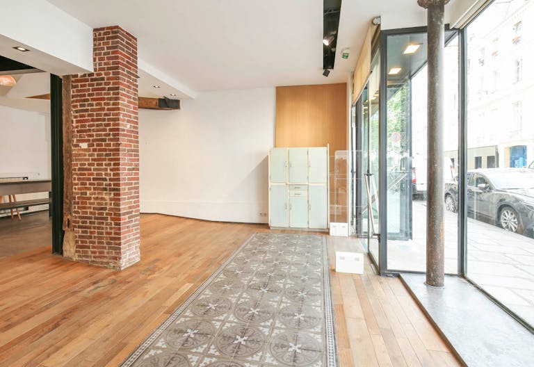 Great Pop-Up Store in Le Marais - Image 1