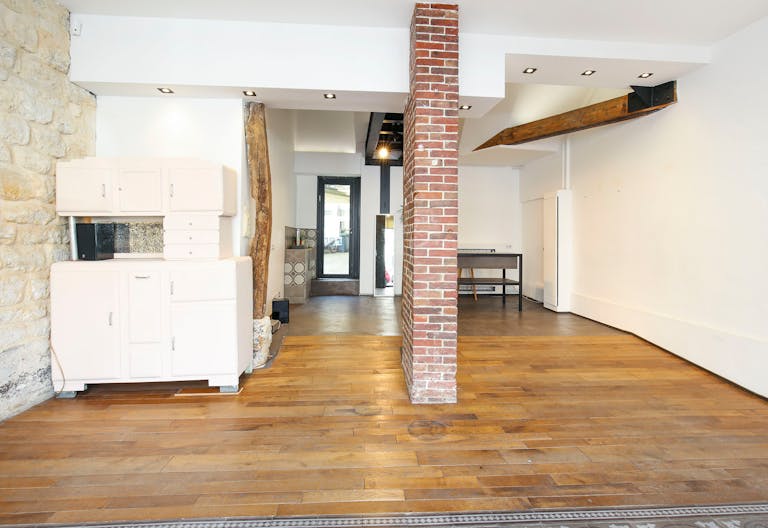 Great Pop-Up Store in Le Marais - Image 2