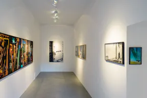 Pop-Up Showroom in Busy République - Image 2