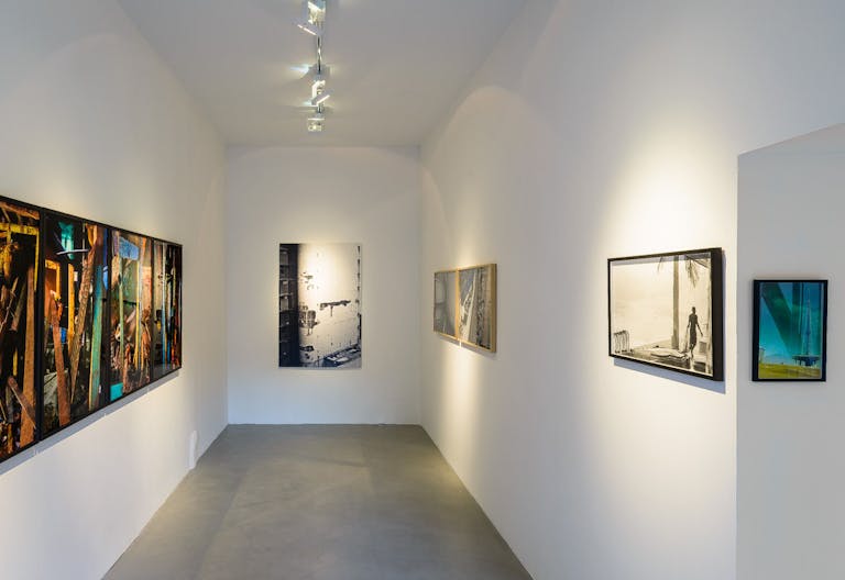 Pop-Up Showroom in Busy République - Image 2